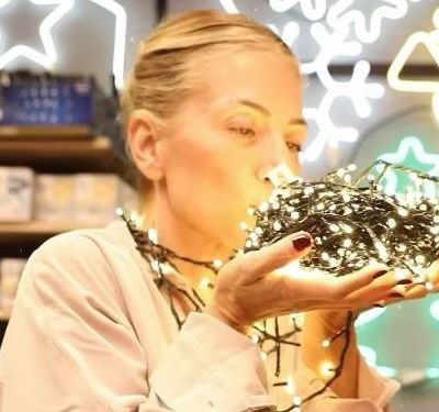 Μαρία Ηλιάκη: Η κόρη της στόλισε μόνη της και δεύτερο δέντρο στο σπίτι