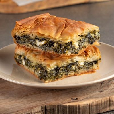 Εύκολη χορτόπιτα με φέτα σαν της μαμάς
