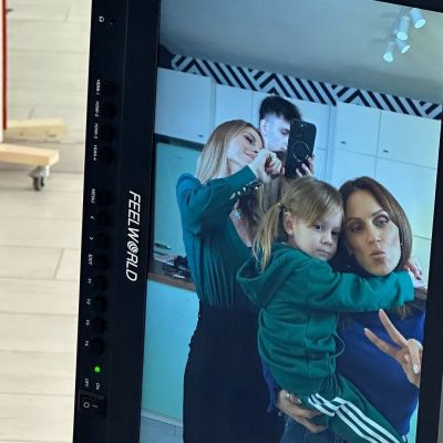 Ντορέτα Παπαδημητρίου: Οικογενειακώς σε γύρισμα - Η φώτο με τον γιο και την ανιψιά της