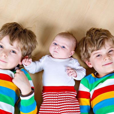 Πώς να προετοιμάσεις το παιδί για ένα νέο αδερφάκι