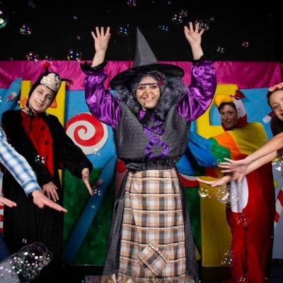 «Χάνσελ & Γκρέτελ» στο Θέατρο Αυλαία από την Παιδική Σκηνή της Γιώτας Τζουάνη