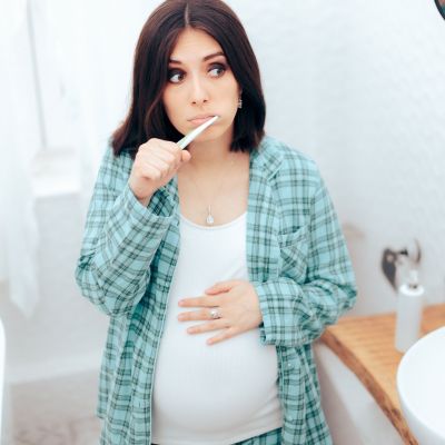 Η αιμορραγία των ούλων στην εγκυμοσύνη είναι κοινή αλλά δεν θα έπρεπε να αγνοείται