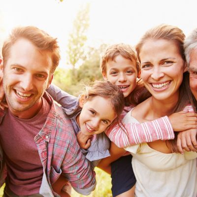 5 ανεπαίσθητες συνήθειες των γονιών που δεν έχουν στενό δεσμό με τα ενήλικα παιδιά τους