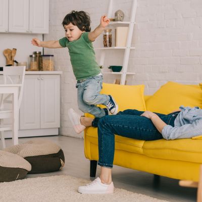 Ο σωστός τρόπος για να διδάξετε στα παιδιά τις φυσικές συνέπειες, σύμφωνα με έναν ψυχολόγο