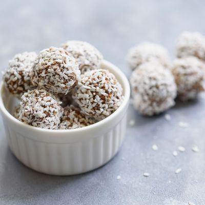 Πανεύκολα τρουφάκια χωρίς ζάχαρη - Με κακάο και καρύδα