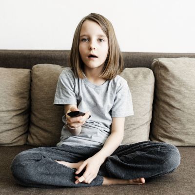 Είναι οι ειδήσεις τρομακτικές για τα παιδιά; Τι λένε οι ειδικοί