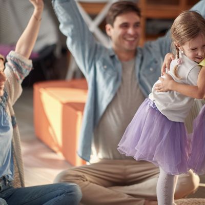 30+ θετικές φράσεις που μπορείτε να πείτε στα παιδιά σας σήμερα