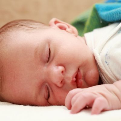 3 μυστικά για έναν ήρεμο και γρήγορο ύπνο στα μωρά που δεν ξέρατε