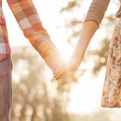 3 τρόποι για να προστατέψετε τα παιδιά από το φαινόμενο του Ρωμαίου και της Ιουλιέτας