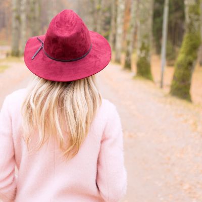 6 outfits για να φορέσεις την ημέρα του Αγίου Βαλεντίνου αν είσαι μαμά (ό,τι και αν κάνεις)