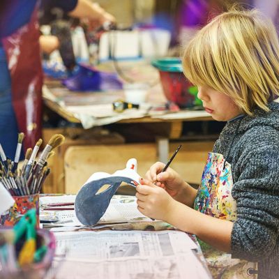 Η πιο εύκολη DIY αποκριάτικη μάσκα για παιδιά είναι αυτή (βίντεο)