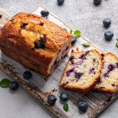 Το μυστικό για να φτιάξετε και εσείς αφράτο κέικ με μύρτιλα που δεν σας είπε κανείς