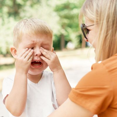 Τα 5 σημάδια ότι έχετε μεγαλώσει ένα πολύ κακομαθημένο παιδί και πώς να το αντιστρέψετε
