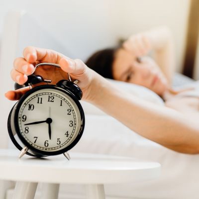 Γιατί οι μαμάδες εκνευρίζονται όταν τις ξυπνούν το μεσημέρι;