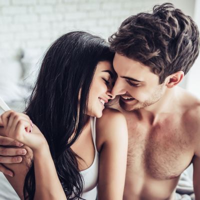 7 τρόποι να ανακοινώσετε την εγκυμοσύνη σας στον σύντροφό σας