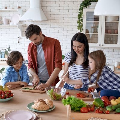 5 διασκεδαστικοί τρόποι να μαγειρέψετε μαζί με το παιδί