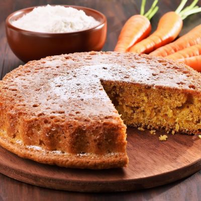 Νηστίσιμο Carrot Cake σε τετράγωνο ταψί χωρίς μίξερ