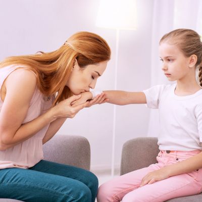 4 πράγματα για τα οποία οι γονείς δεν χρειάζεται να ανησυχούν, σύμφωνα με αναπτυξιολόγο