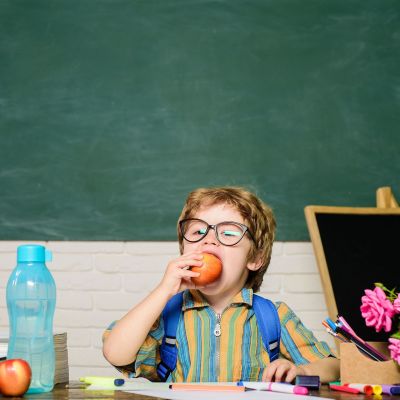 Γιατί το παιδί σας δεν τρώει το σνακ του στο σχολείο; 8 tips για να το βοηθήσετε να το απολαύσει