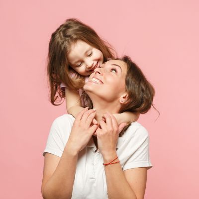 Ποια είναι τα χαρακτηριστικά μιας υπερπροστατευτικής μητέρας;