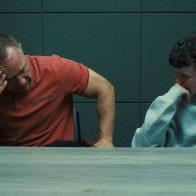 Αυτό δεν κάνουν όλοι οι γονείς; Ψυχολόγος αναλύει τον αντίκτυπο της σειράς «Adolescence» (Εφηβεία)