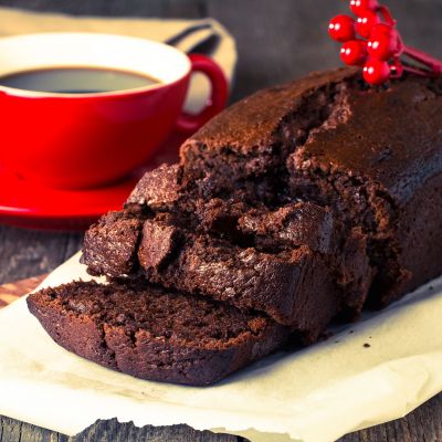 Εύκολο γλυκό με ψωμί του τοστ και σοκολάτα