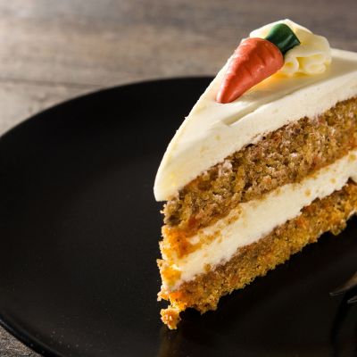 Πανεύκολο πασχαλινό carrot cake (κέικ καρότου) που μπορείτε να φτιάξετε με τα παιδιά