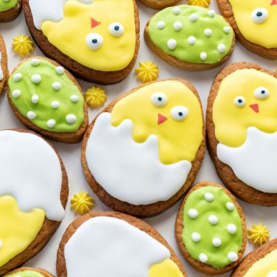 Αρωματικά πασχαλινά μπισκότα για αρχάριους (λίγα υλικά)