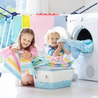 Ποιες δουλειές του σπιτιού μπορούν να αναλάβουν τα παιδιά ανάλογα με την ηλικία τους;