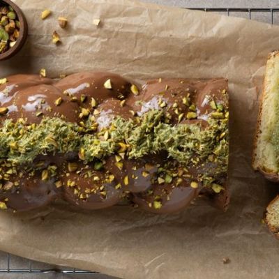 Τσουρέκι Dubai chocolate - H συνταγή που έγινε viral στα social media