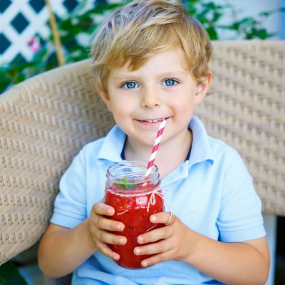 3 εύκολα και νόστιμα smoothies που τα παιδιά θα λατρέψουν