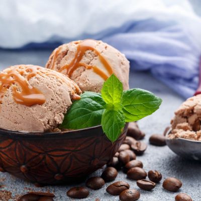 Τρεις συνταγές για σπιτικό παγωτό με λίγα υλικά