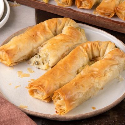 Νηστίσιμες πατατόπιτες με φύλλο κρούστας, νηστίσιμο τυρί και μυρωδικά