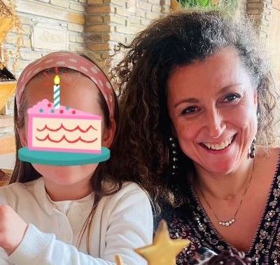 Η κόρη της Τζένης Μπότση ποζάρει με τη λατρεμένη της νονά, Κατερίνα Βρανά