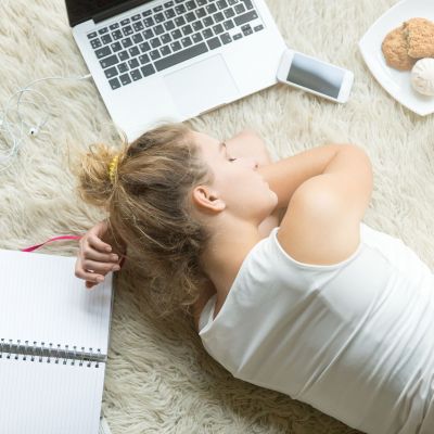 Έρευνα: Μόλις 15 λεπτά ύπνου κάνουν θαύματα στον εγκέφαλο των εφήβων