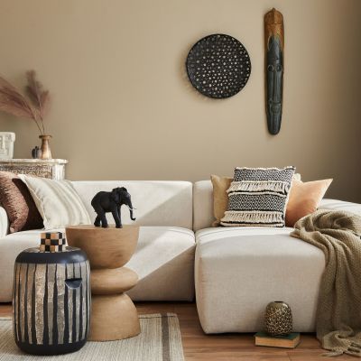 Ανοιξιάτικη ανανέωση: Επιλέξτε το ριχτάρι που ταιριάζει στον καναπέ σας