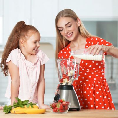 Κάντε τις φράουλες τον σούπερ ήρωα της διατροφής της οικογένειάς σας