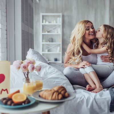 6 πράγματα που δεν γνώριζες για τη Γιορτή της Μητέρας