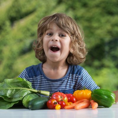 Πώς τα παιδιά θα αγαπήσουν τα φρούτα και τα λαχανικά: 10 δοκιμασμένα tips
