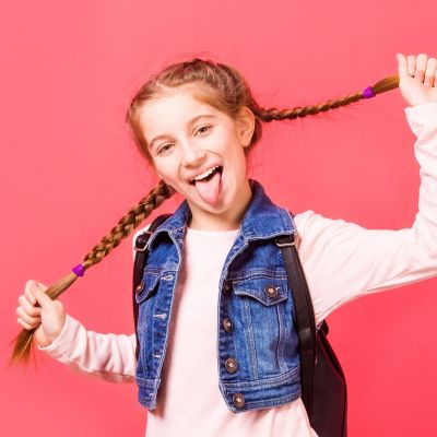 Πώς να κάνεις γαλλική πλεξούδα (βίντεο tutorial)