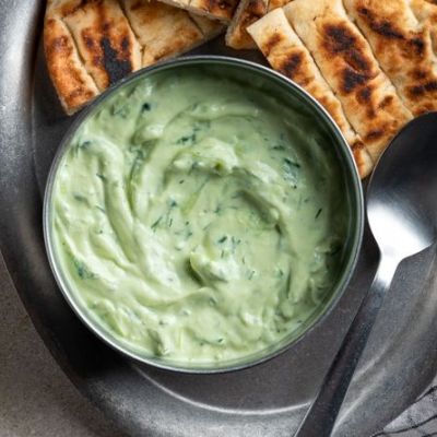 Τζατζίκι έχετε φτιάξει σίγουρα! Τζατζίκι αβοκάντο όμως;