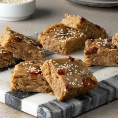 Εύκολες γλυκιές μπάρες χωρίς ζάχαρη και ψήσιμο; Ναι, με ταχίνι και χουρμάδες