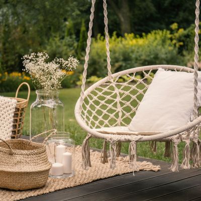 Κρεμαστές καρέκλες: Το απόλυτο must-have που δεν πρέπει να λείπει από τον κήπο σου