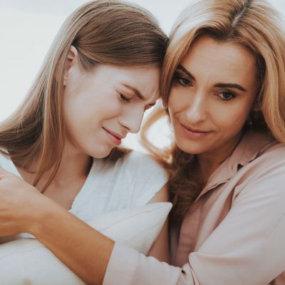 Χιούμορ, ειλικρίνεια και υπομονή: Τα κλειδιά για καλύτερη επικοινωνία με τους εφήβους