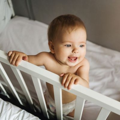 Κύρια ορόσημα στον πρώτο χρόνο του μωρού σας: 6 έως 12 μηνών