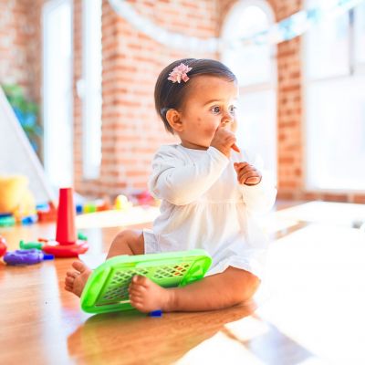 Γονείς λάβετε τα μέτρα σας: Όλο και περισσότερα παιδιά καταπίνουν μικρά μαγνητάκια - Τι να κάνετε