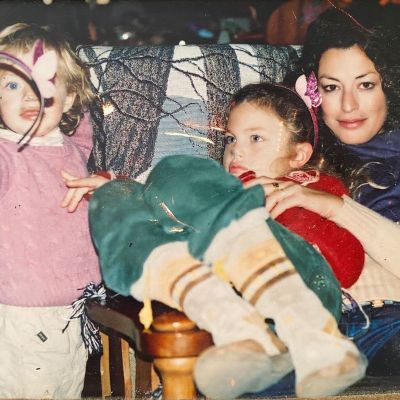 Δωροθέα Μερκούρη: Σπάνια φωτογραφία με τις κόρες της και λόγια που συγκινούν