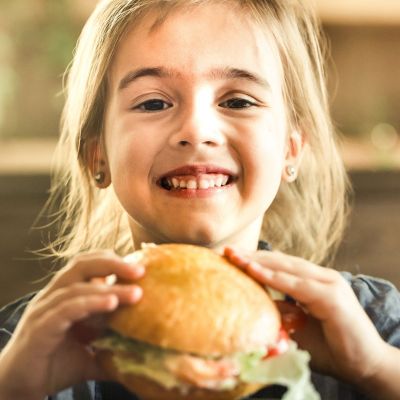 Τα πιο νόστιμα παιδικά μπέργκερ που θα λατρέψει όλη η οικογένεια
