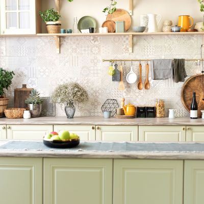 Μικρή κουζίνα; 6 έξυπνες λύσεις για να μεγαλώσεις τον χώρο σου