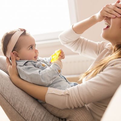 6 εντυπωσιακά πράγματα που μπορούν φυσικά να κάνουν τα νεογέννητα και ίσως να μην ξέρετε